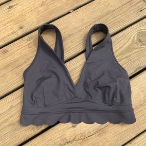 Black joy lab ruffled edge sports bra